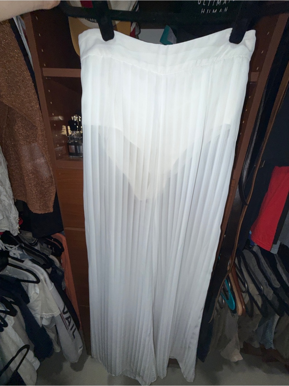 Tiger Mist white pants